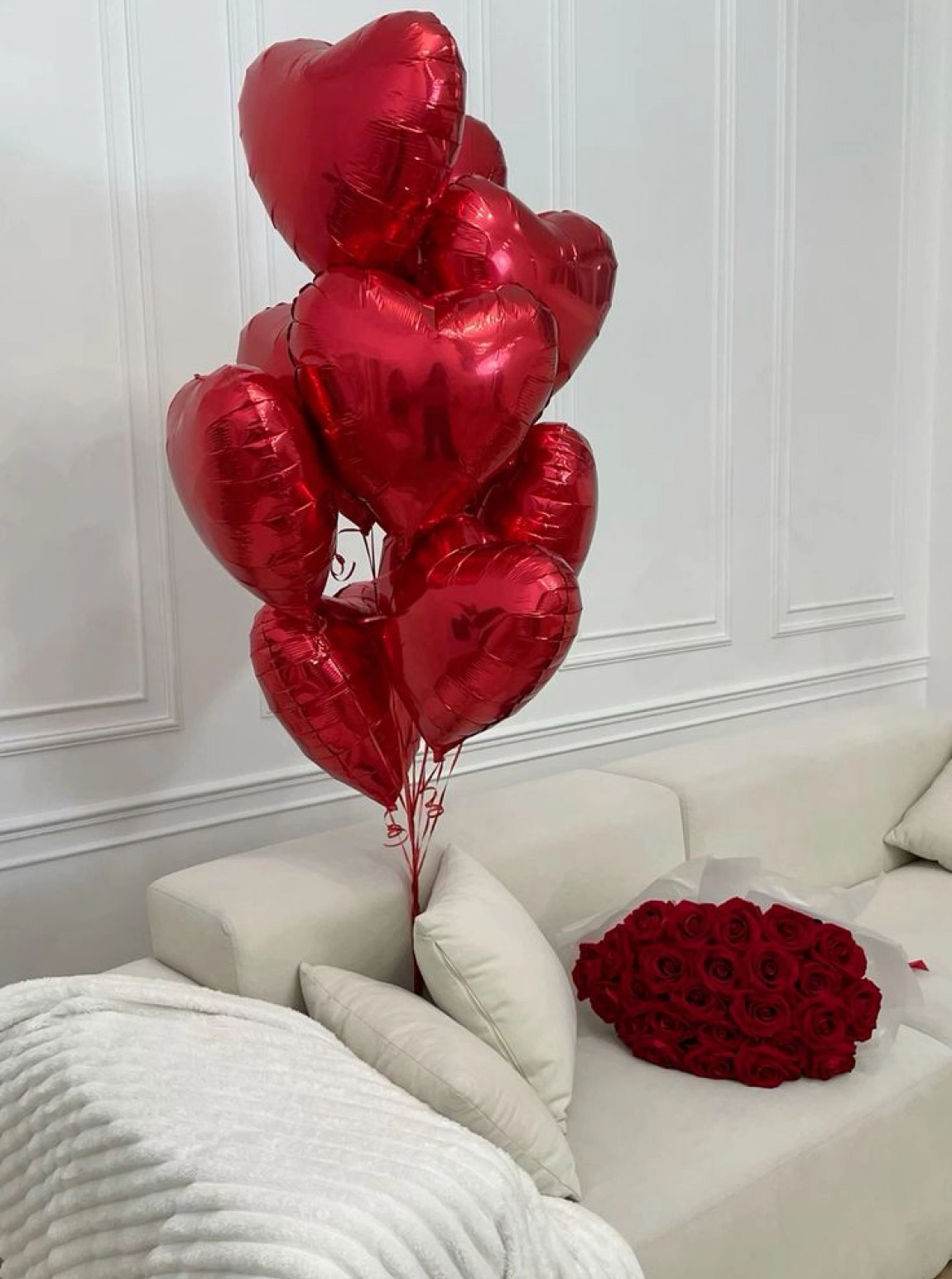 9 Heart-Shaped Balloons